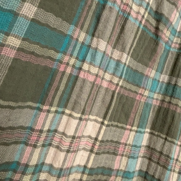 Plaid Tie Neck Puff Sleeve Top - Picture 2 of 5